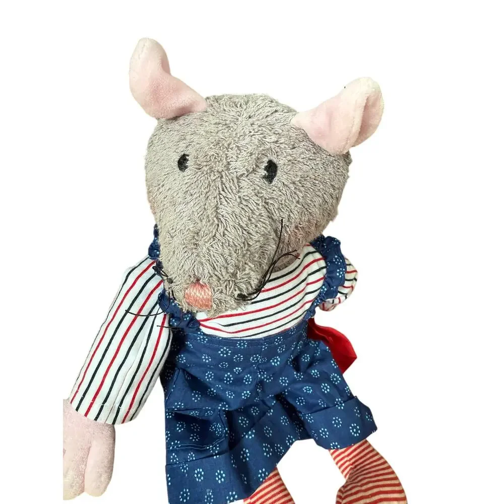 Karhe Kruse mouse plush with overalls seshell print outfit Germany‎